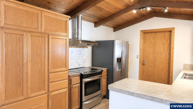 1167 Ring St NE, Keizer, OR 97303