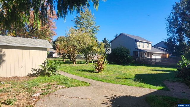 1167 Ring St NE, Keizer, OR 97303