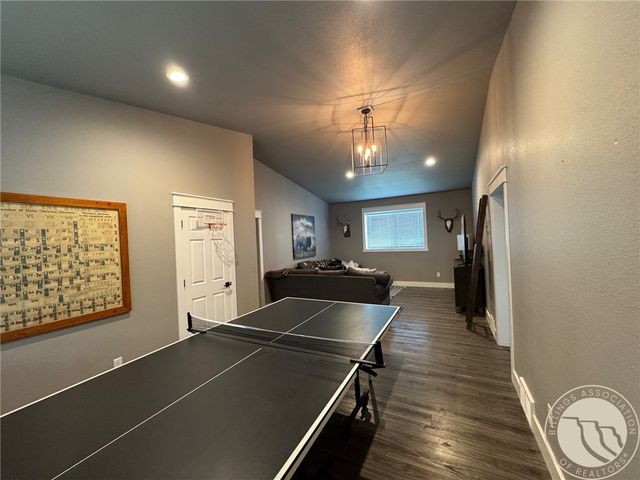 2759 N 13th Road, Worden, MT 59088