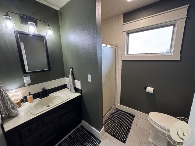 2759 N 13th Road, Worden, MT 59088