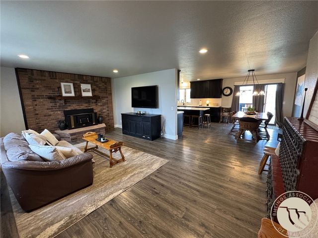 2759 N 13th Road, Worden, MT 59088