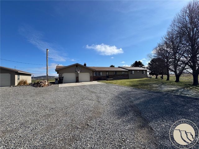 2759 N 13th Road, Worden, MT 59088