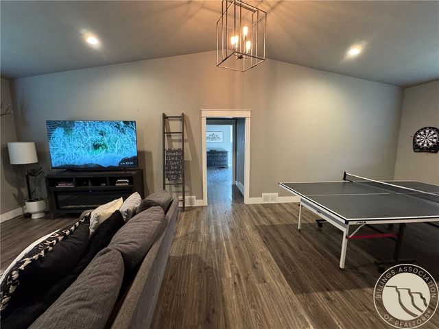 2759 N 13th Road, Worden, MT 59088