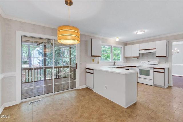 102 Durington Place, Cary, NC 27518