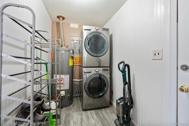 23722 Brest, Taylor, MI 48180