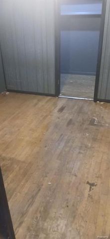 730 Barrie Avenue, Flint, MI 48507