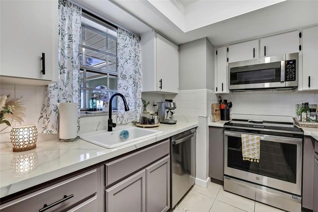 368 PORTLAND AVENUE, Spring Hill, FL 34606