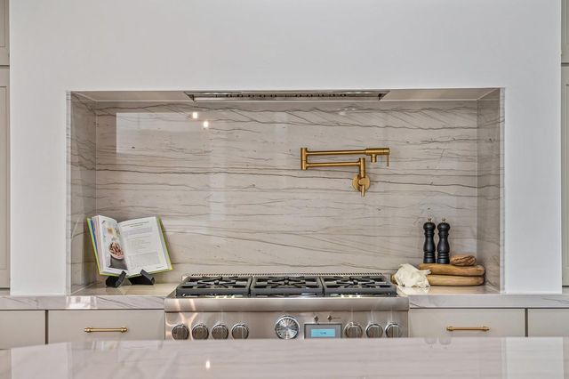 6275 Barcelona Ct, Granite Bay, CA 95746