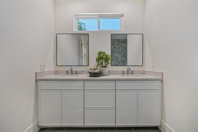 6275 Barcelona Ct, Granite Bay, CA 95746