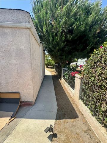 2124 E 122nd, Compton, CA 90222
