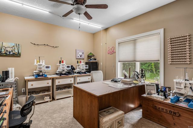 3330 Hursh Road, Fort Wayne, IN 46845