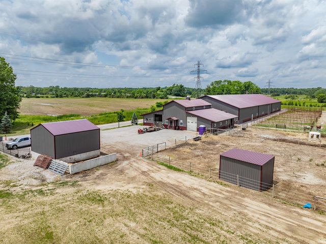3330 Hursh Road, Fort Wayne, IN 46845