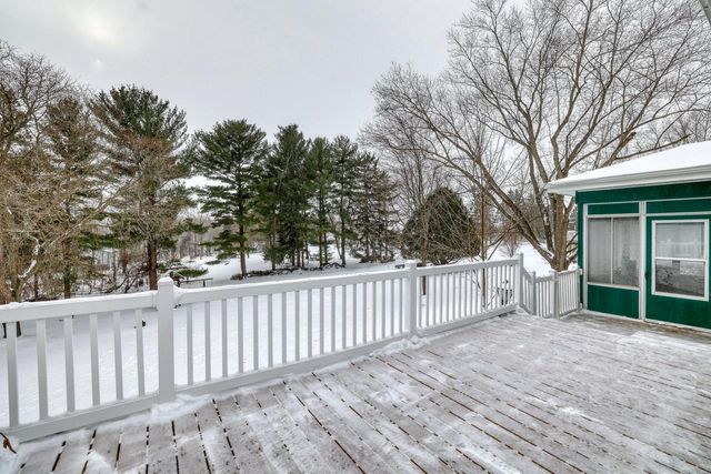 N67W29921 Hartling ROAD, Hartland, WI 53029