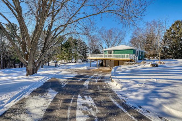 N67W29921 Hartling ROAD, Hartland, WI 53029