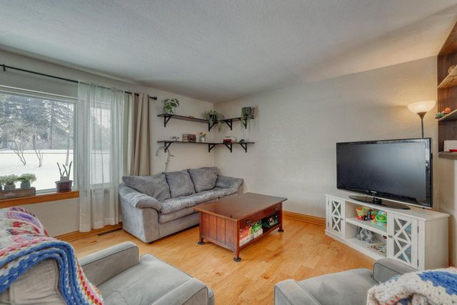 N67W29921 Hartling ROAD, Hartland, WI 53029