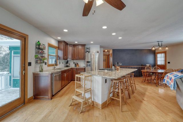 N67W29921 Hartling ROAD, Hartland, WI 53029