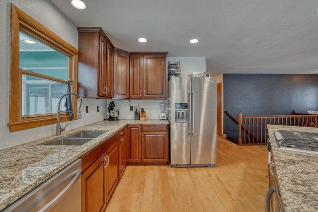 N67W29921 Hartling ROAD, Hartland, WI 53029