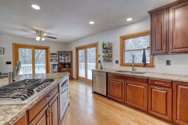 N67W29921 Hartling ROAD, Hartland, WI 53029