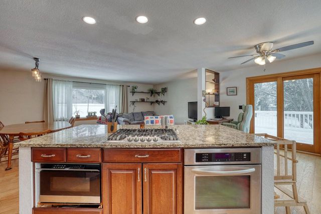 N67W29921 Hartling ROAD, Hartland, WI 53029