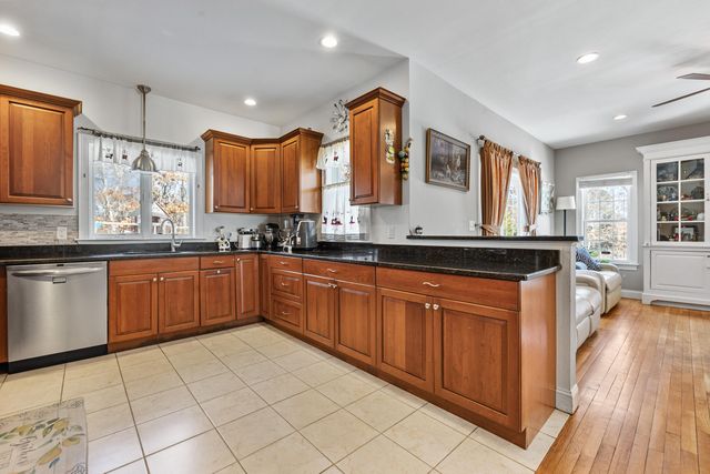 111 Sisters Circle, Yarmouth Port, MA 02675