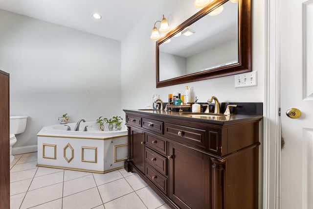111 Sisters Circle, Yarmouth Port, MA 02675