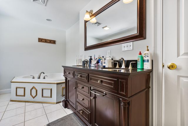 111 Sisters Circle, Yarmouth Port, MA 02675