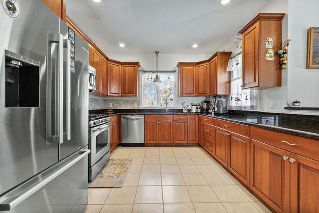 111 Sisters Circle, Yarmouth Port, MA 02675