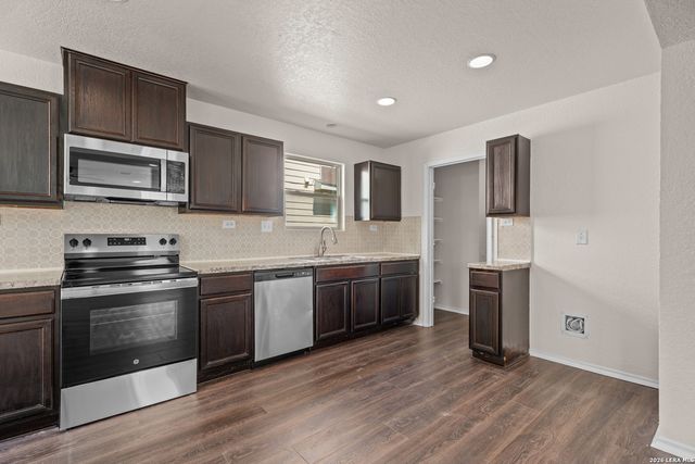 323 Pleasanton, San Antonio, TX 78221