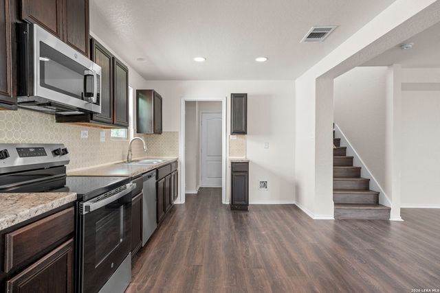 323 Pleasanton, San Antonio, TX 78221
