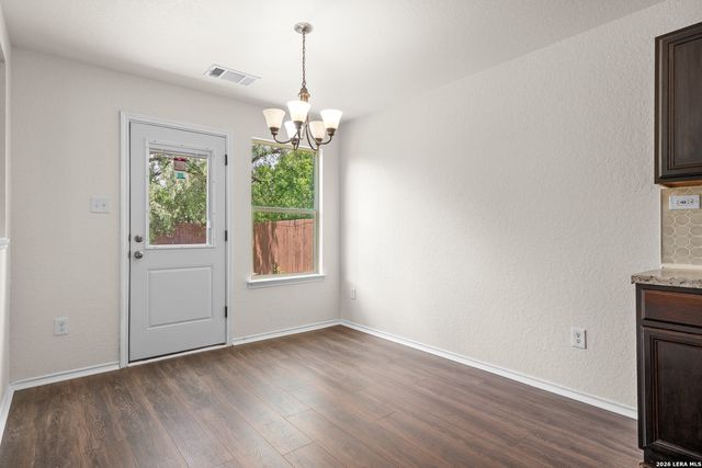 323 Pleasanton, San Antonio, TX 78221