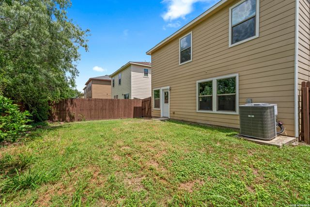 323 Pleasanton, San Antonio, TX 78221