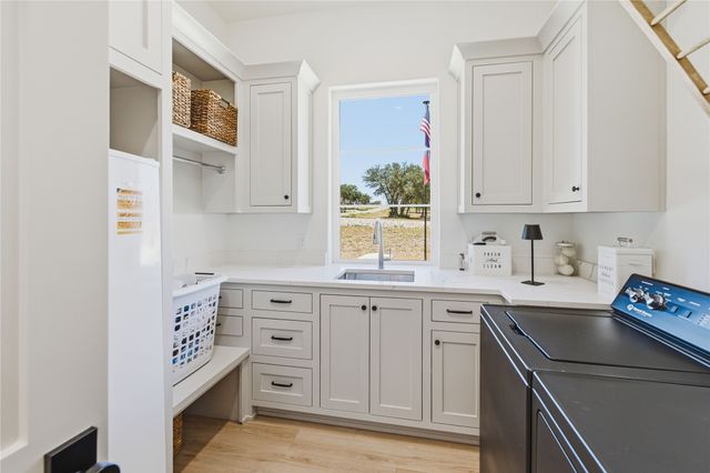 212 Dan Russell Bend, Weatherford, TX 76087