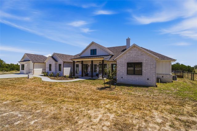 212 Dan Russell Bend, Weatherford, TX 76087