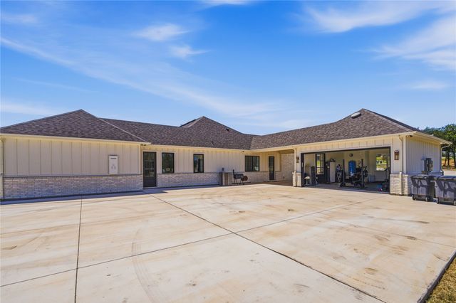 212 Dan Russell Bend, Weatherford, TX 76087