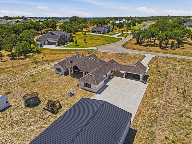 212 Dan Russell Bend, Weatherford, TX 76087
