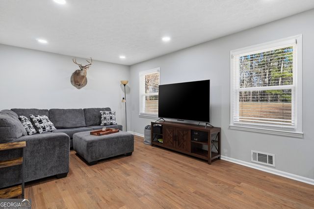 650 Oakdale Road, Canton, GA 30114