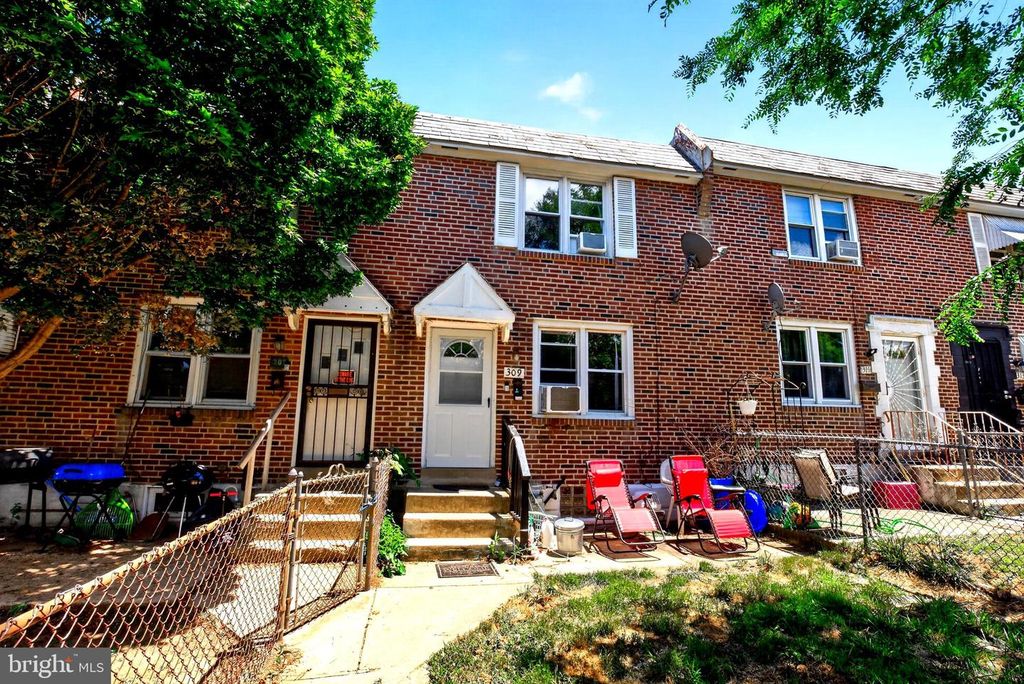 309 W 21ST ST, Chester, PA 19013