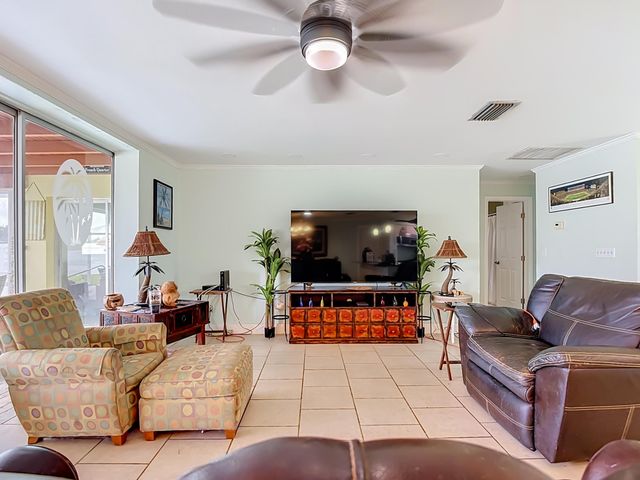 4835 TRITON Court W, Cape Coral, FL 33904