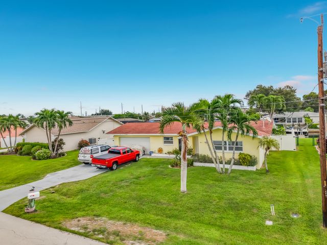 4835 TRITON Court W, Cape Coral, FL 33904