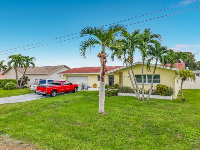 4835 TRITON Court W, Cape Coral, FL 33904