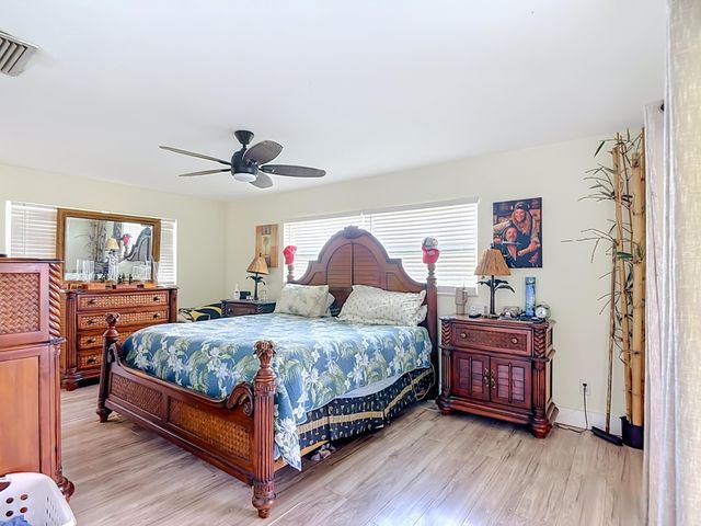 4835 TRITON Court W, Cape Coral, FL 33904