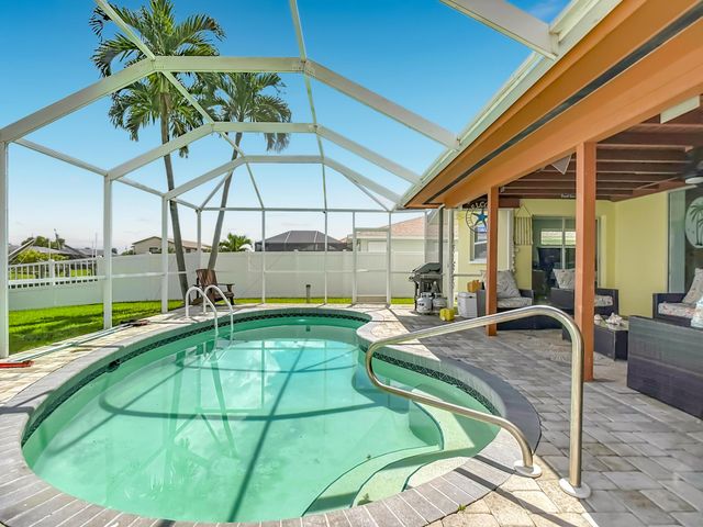 4835 TRITON Court W, Cape Coral, FL 33904