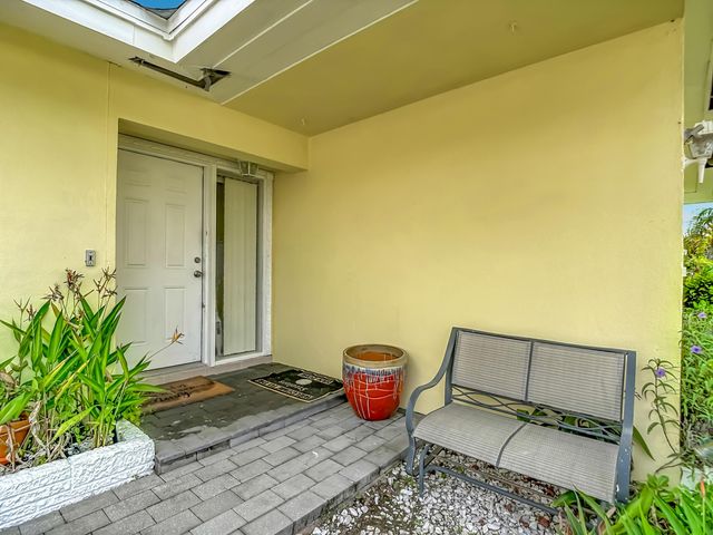 4835 TRITON Court W, Cape Coral, FL 33904