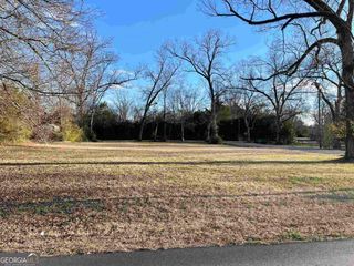 300 East Magnolia Street, Eatonton, GA 31024