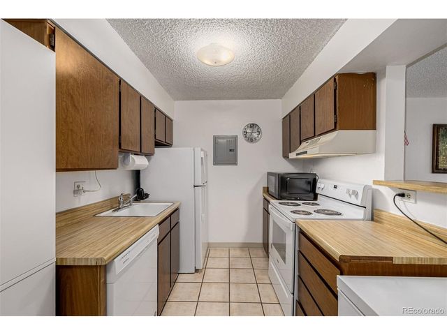 381 S Ames St B103, Lakewood, CO 80226