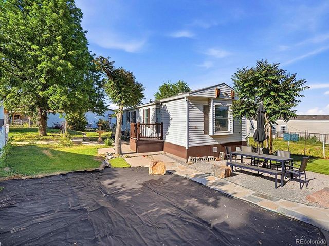 4211 E 100th Avenue, Thornton, CO 80229