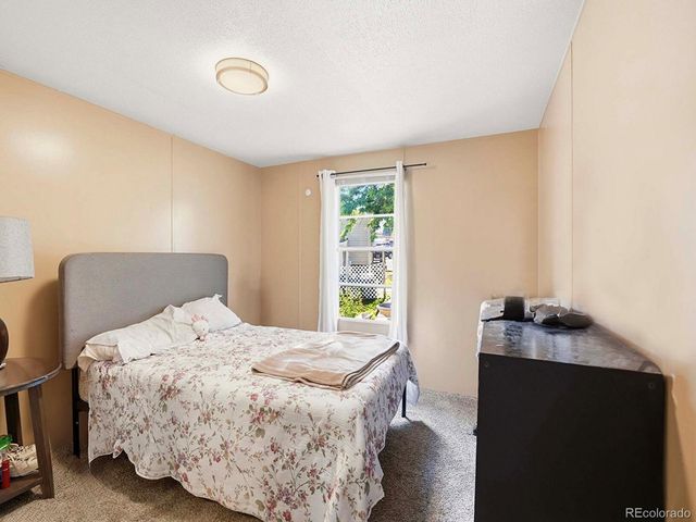 4211 E 100th Avenue, Thornton, CO 80229