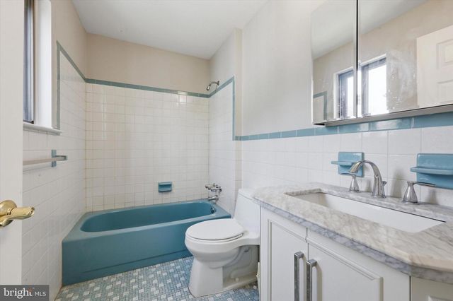 211 E PROVIDENCE RD, Aldan, PA 19018