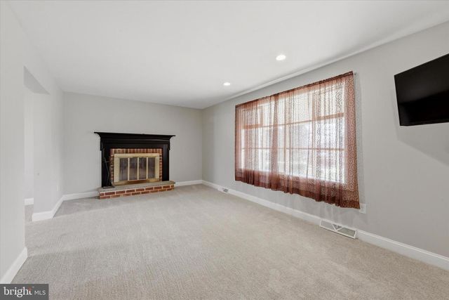 211 E PROVIDENCE RD, Aldan, PA 19018
