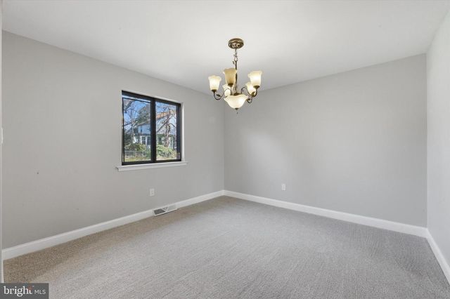 211 E PROVIDENCE RD, Aldan, PA 19018